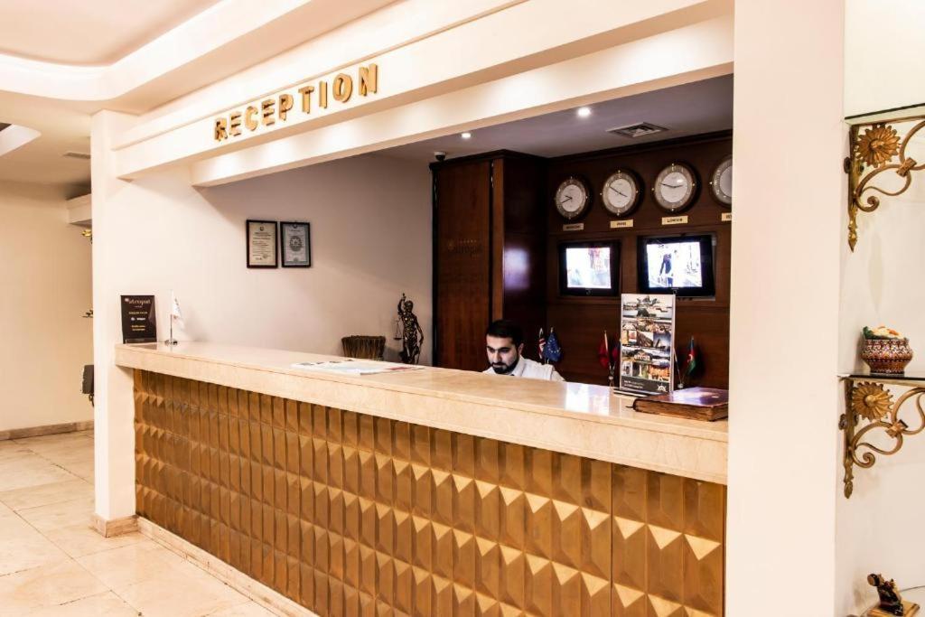 Global Express Hotel Baku Bagian luar foto