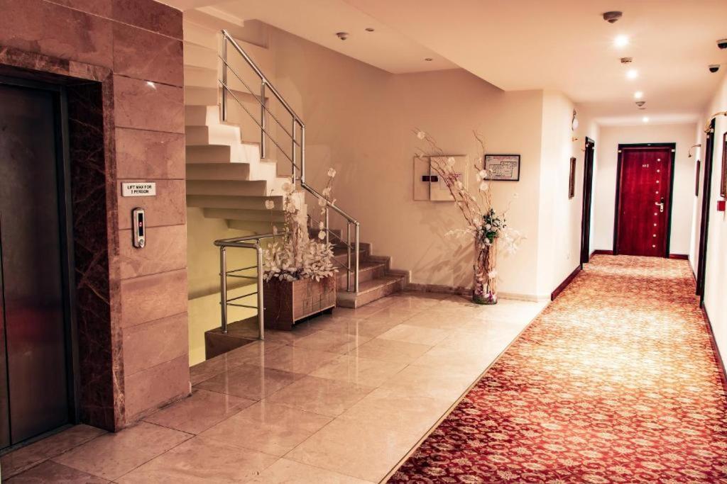 Global Express Hotel Baku Bagian luar foto